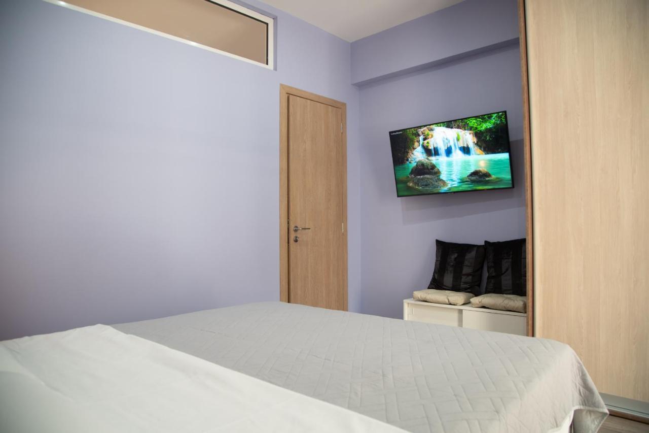 Modern Apartment Downtown Афины Экстерьер фото