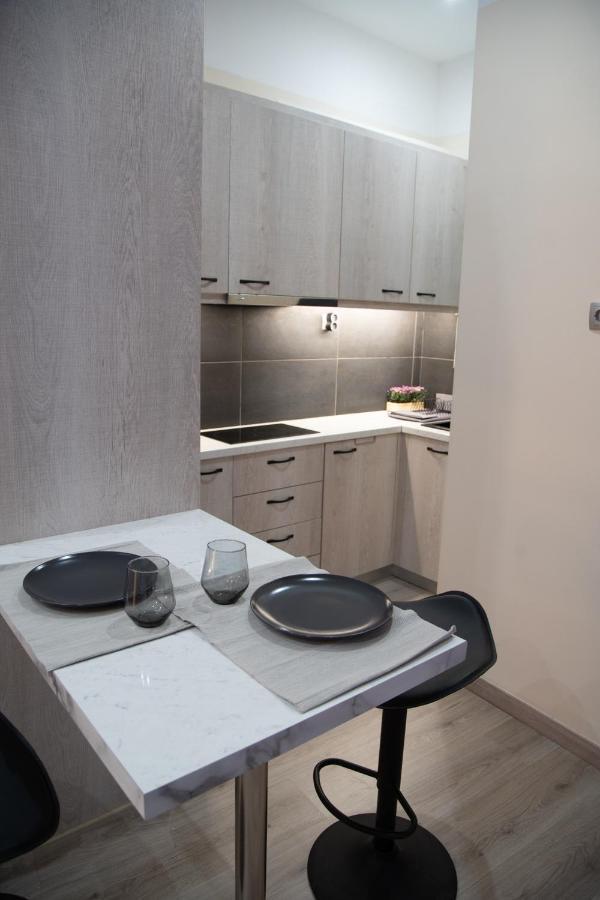 Modern Apartment Downtown Афины Экстерьер фото
